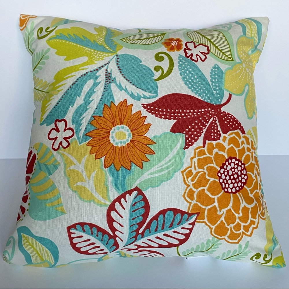 Solarium Repel & Resist Indoor Outdoor Colorful Floral Pillow 16x16" Floral EUC